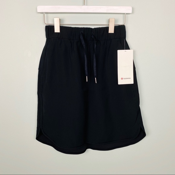 lululemon athletica Dresses & Skirts - Lululemon On The Fly Skirt
